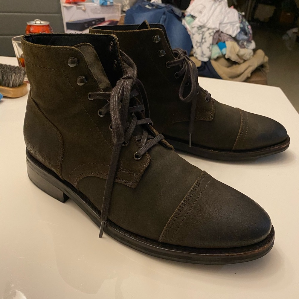 Thursday boots captain in suede